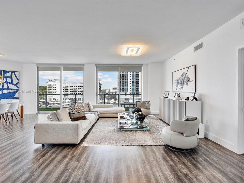 For Sale: $1,255,000 (2 beds, 2 baths, 2114 Square Feet)