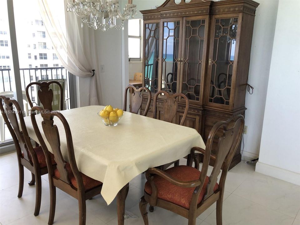 Recently Rented: $3,900 (2 beds, 2 baths, 1155 Square Feet)