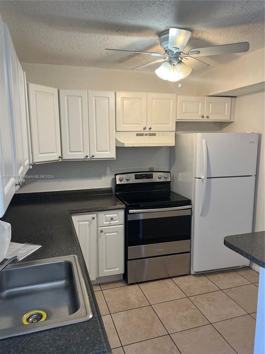 For Sale: $339,000 (2 beds, 1 baths, 1110 Square Feet)