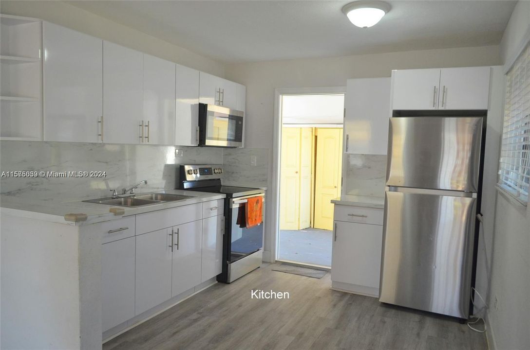 Recently Rented: $2,000 (2 beds, 1 baths, 675 Square Feet)