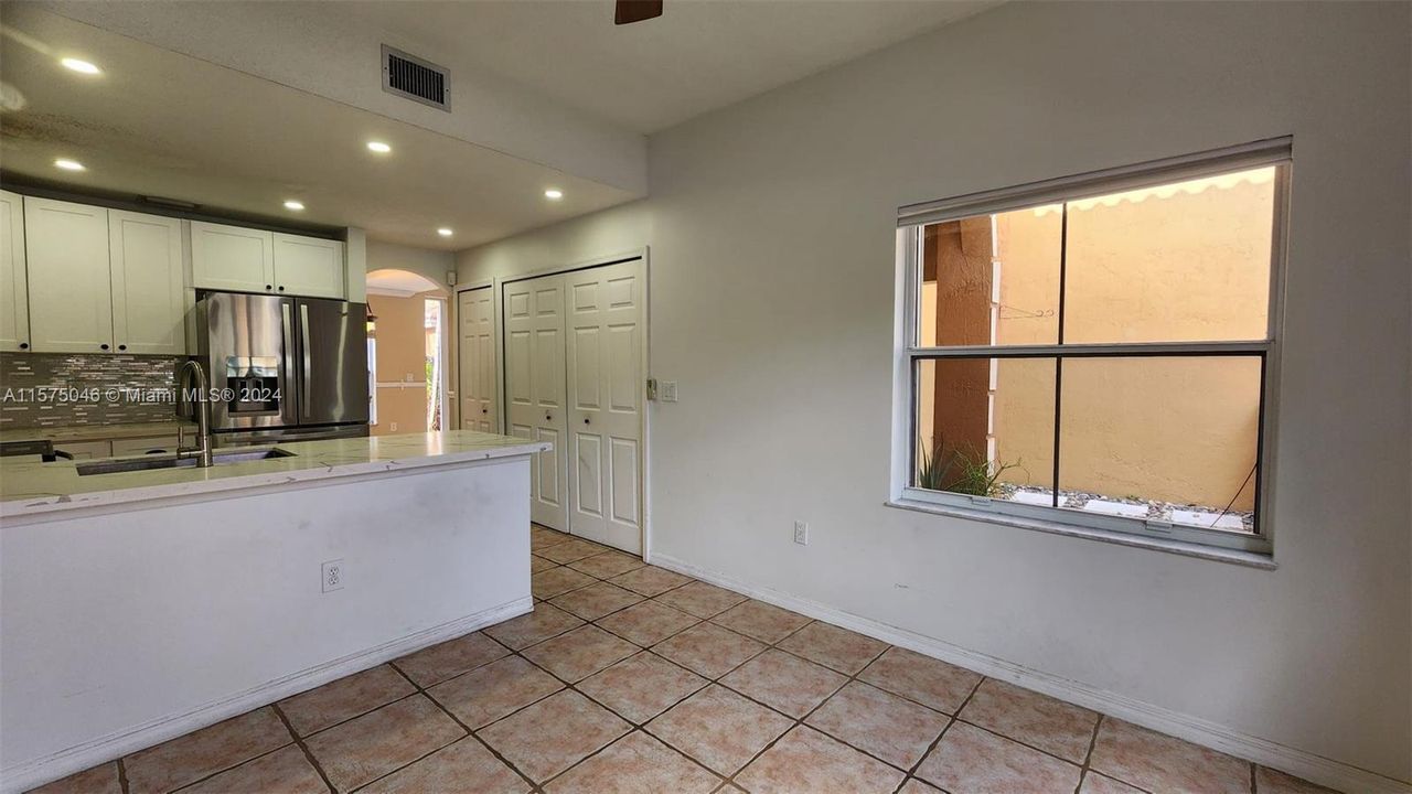 For Sale: $525,000 (3 beds, 2 baths, 1450 Square Feet)