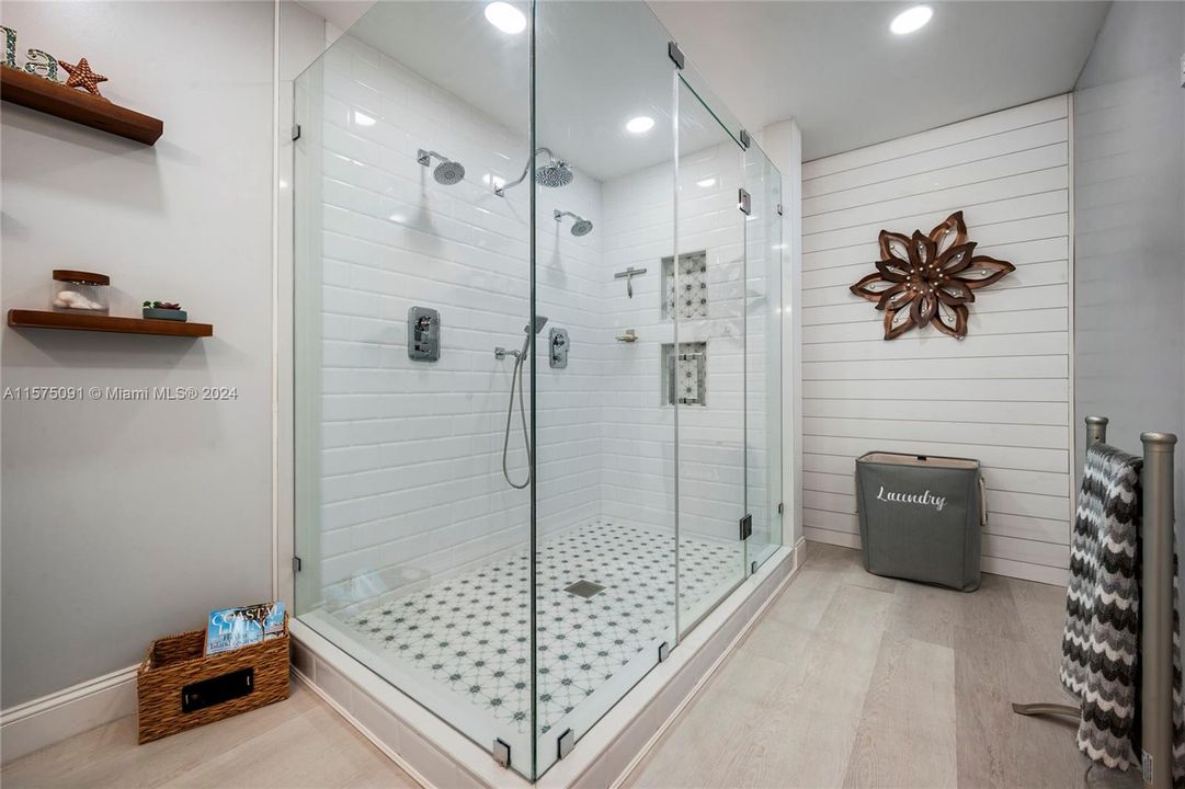 Oversized dual-person shower in primary bathroom