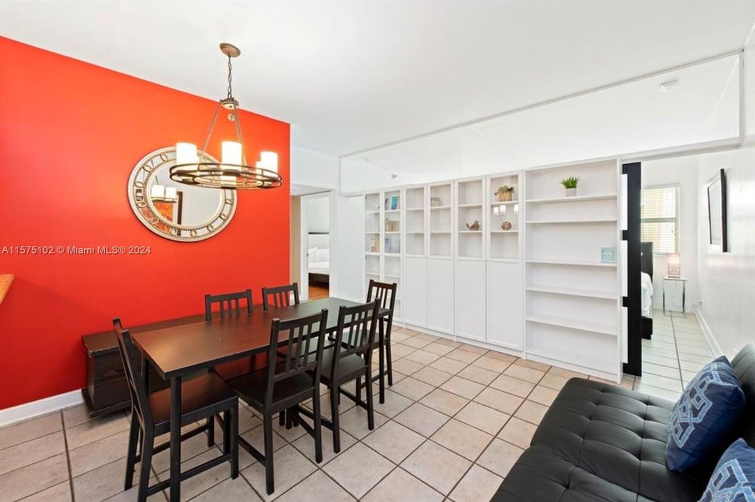 For Sale: $525,000 (1 beds, 1 baths, 730 Square Feet)