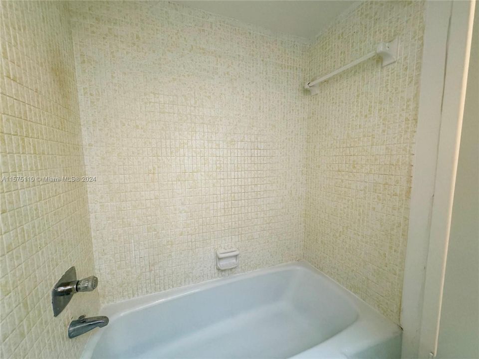 出租: $2,650 (2 贝兹, 2 浴室, 1276 平方英尺)