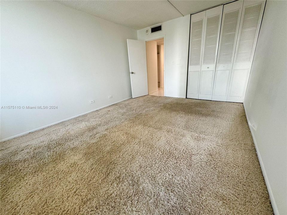 For Rent: $2,650 (2 beds, 2 baths, 1276 Square Feet)