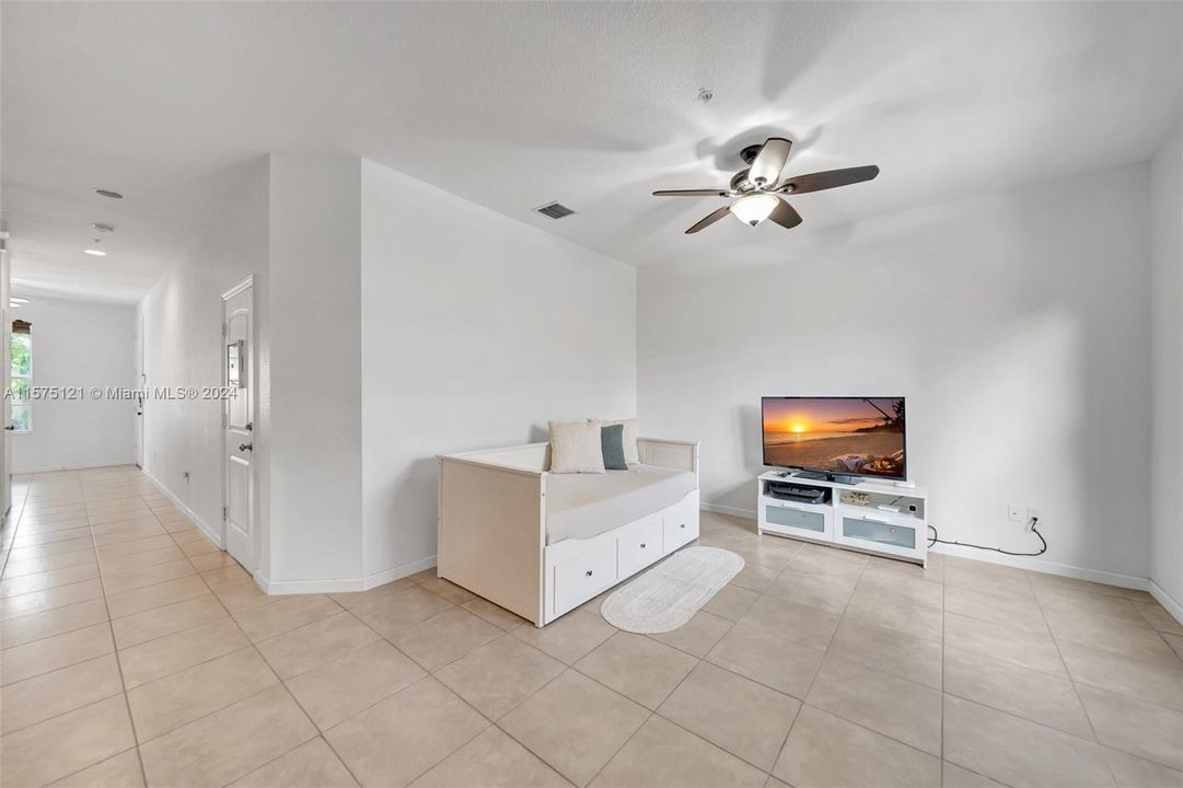 Active With Contract: $497,000 (3 beds, 2 baths, 2037 Square Feet)