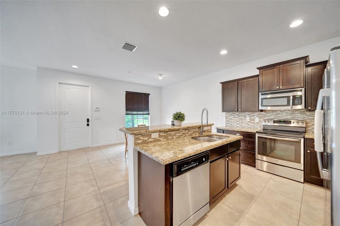 Active With Contract: $497,000 (3 beds, 2 baths, 2037 Square Feet)