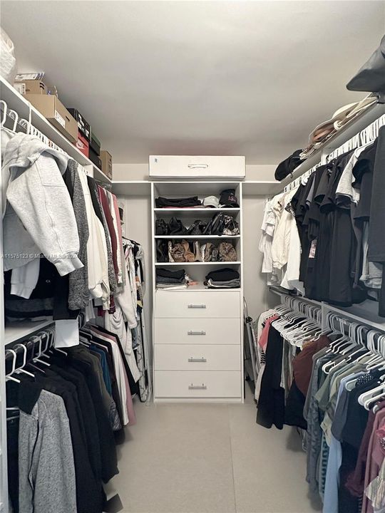 Master Hers Closet