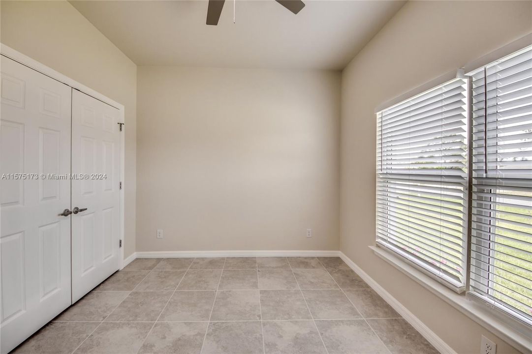 Active With Contract: $405,500 (4 beds, 2 baths, 1691 Square Feet)