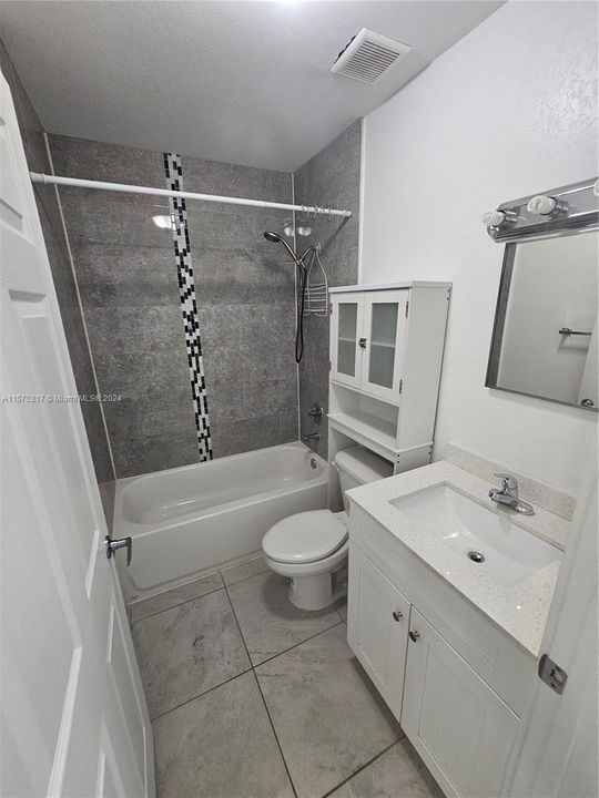 待售: $615,000 (4 贝兹, 2 浴室, 1562 平方英尺)
