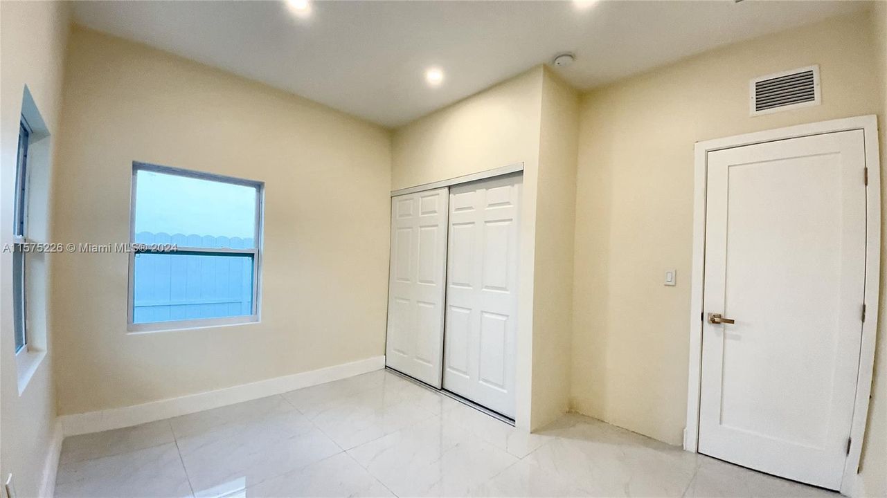 For Sale: $1,125,000 (3 beds, 2 baths, 2173 Square Feet)