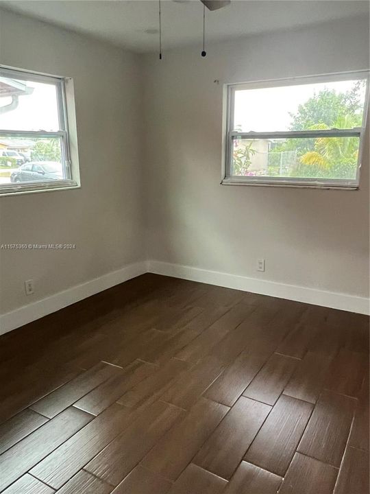 For Rent: $3,200 (3 beds, 2 baths, 1144 Square Feet)