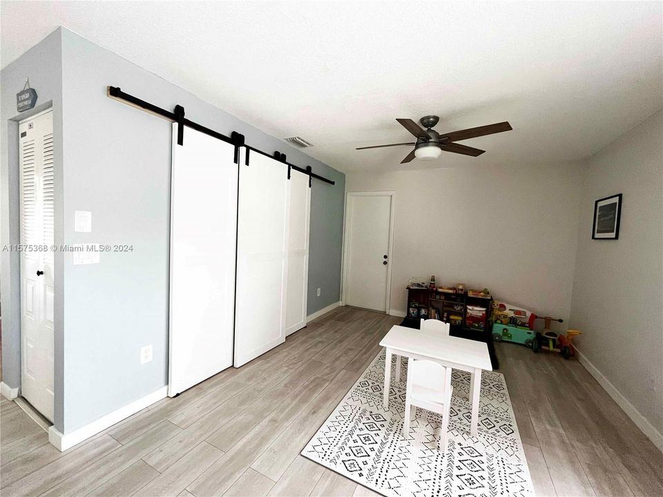 For Rent: $3,300 (3 beds, 2 baths, 1473 Square Feet)