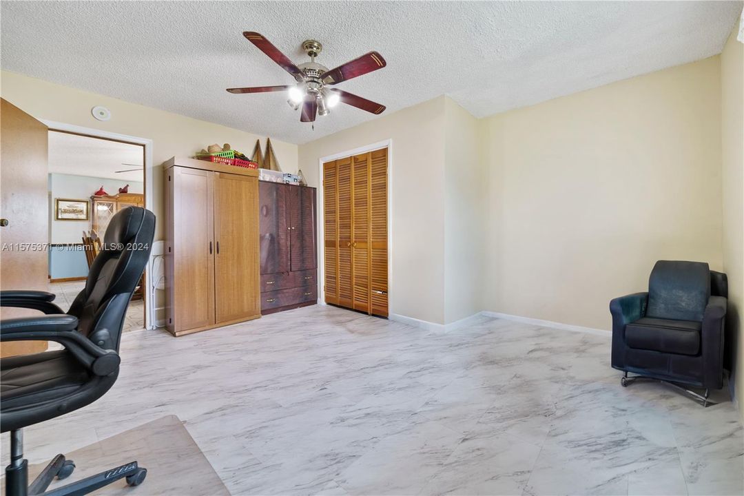 Active With Contract: $575,000 (4 beds, 2 baths, 2569 Square Feet)