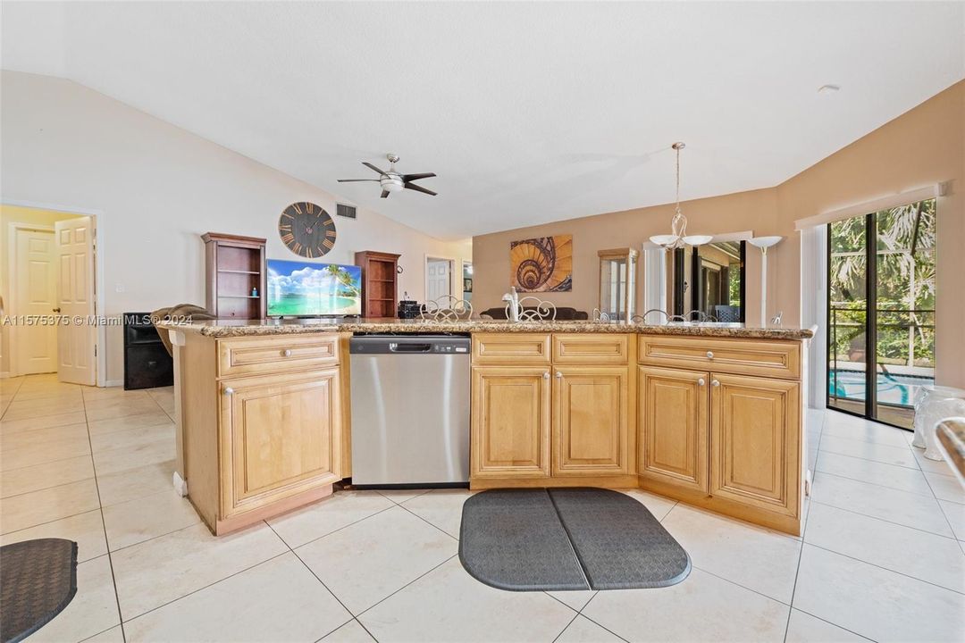 For Sale: $740,000 (4 beds, 3 baths, 2262 Square Feet)