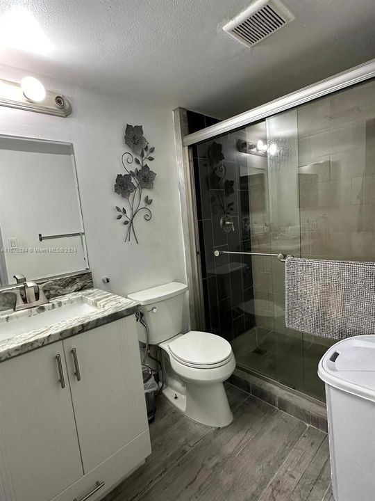 待售: $495,000 (2 贝兹, 2 浴室, 1490 平方英尺)