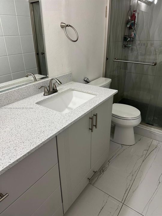 Activo con contrato: $495,000 (2 camas, 2 baños, 1490 Pies cuadrados)