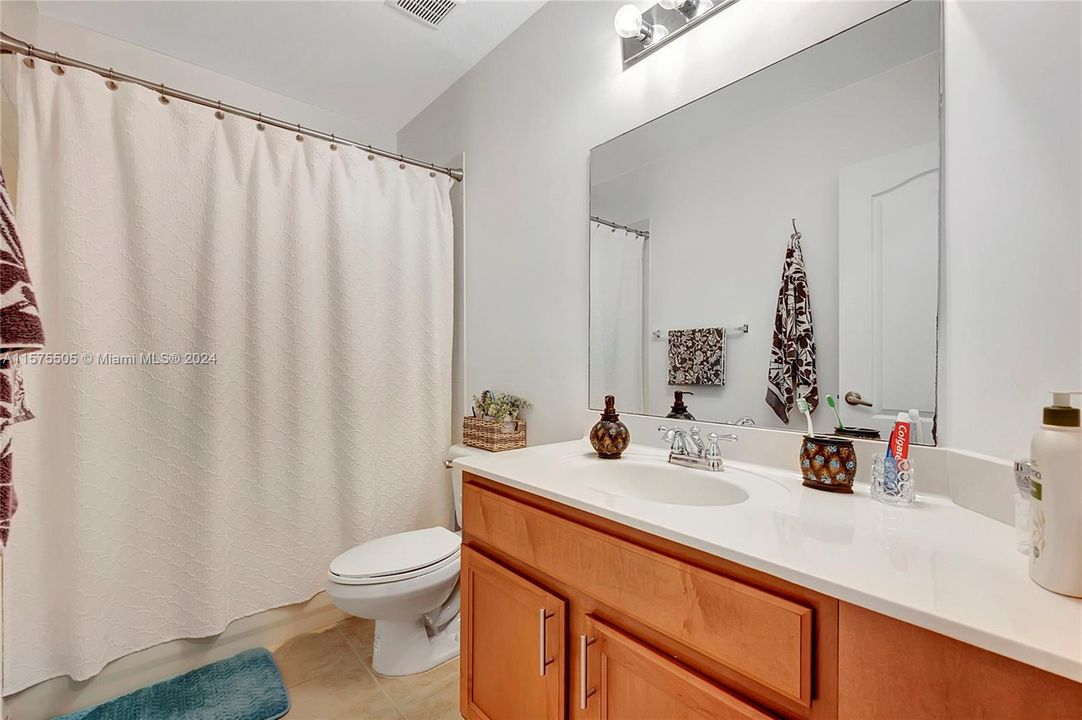 Active With Contract: $415,000 (3 beds, 2 baths, 1580 Square Feet)