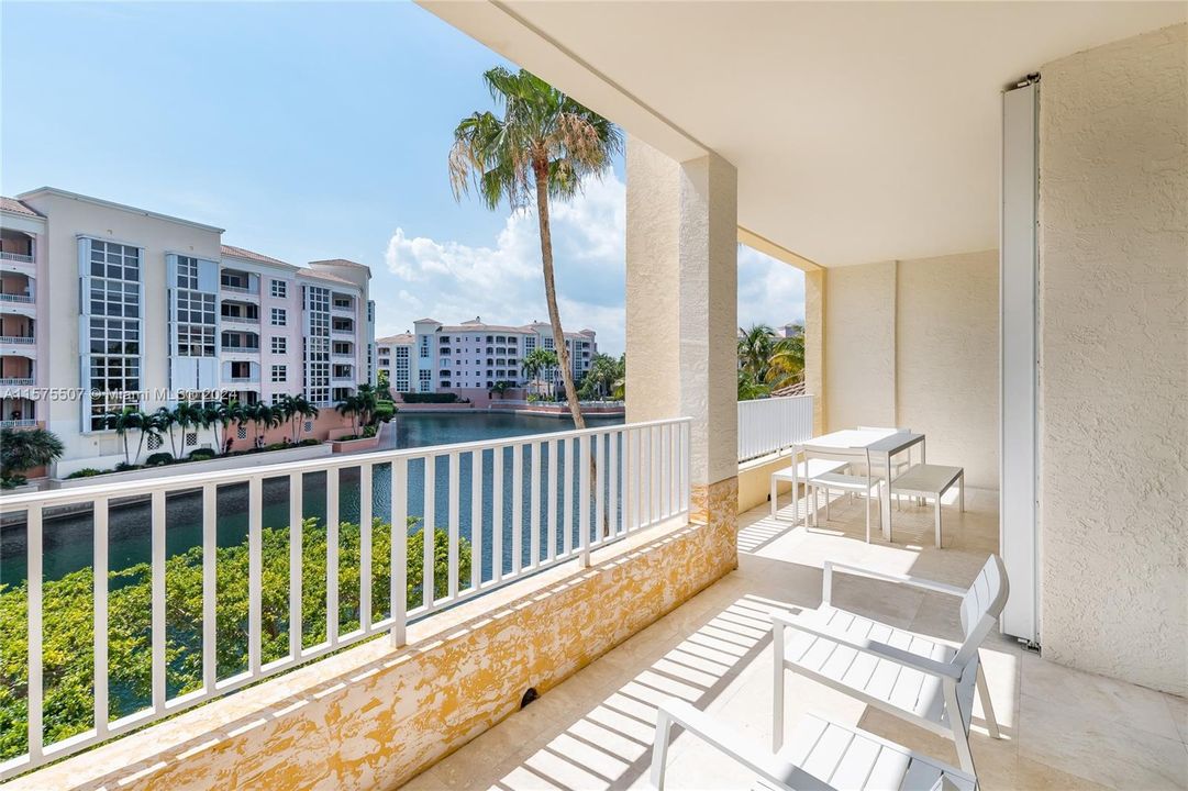 Active With Contract: $8,000 (2 beds, 2 baths, 1450 Square Feet)