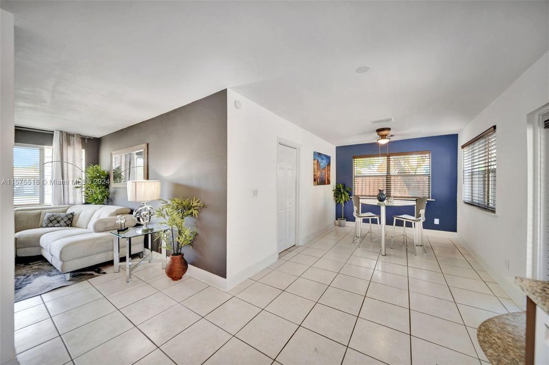 Active With Contract: $399,000 (3 beds, 1 baths, 945 Square Feet)