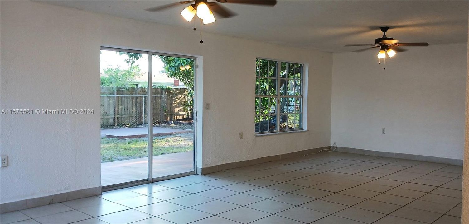 For Rent: $3,000 (3 beds, 1 baths, 1575 Square Feet)