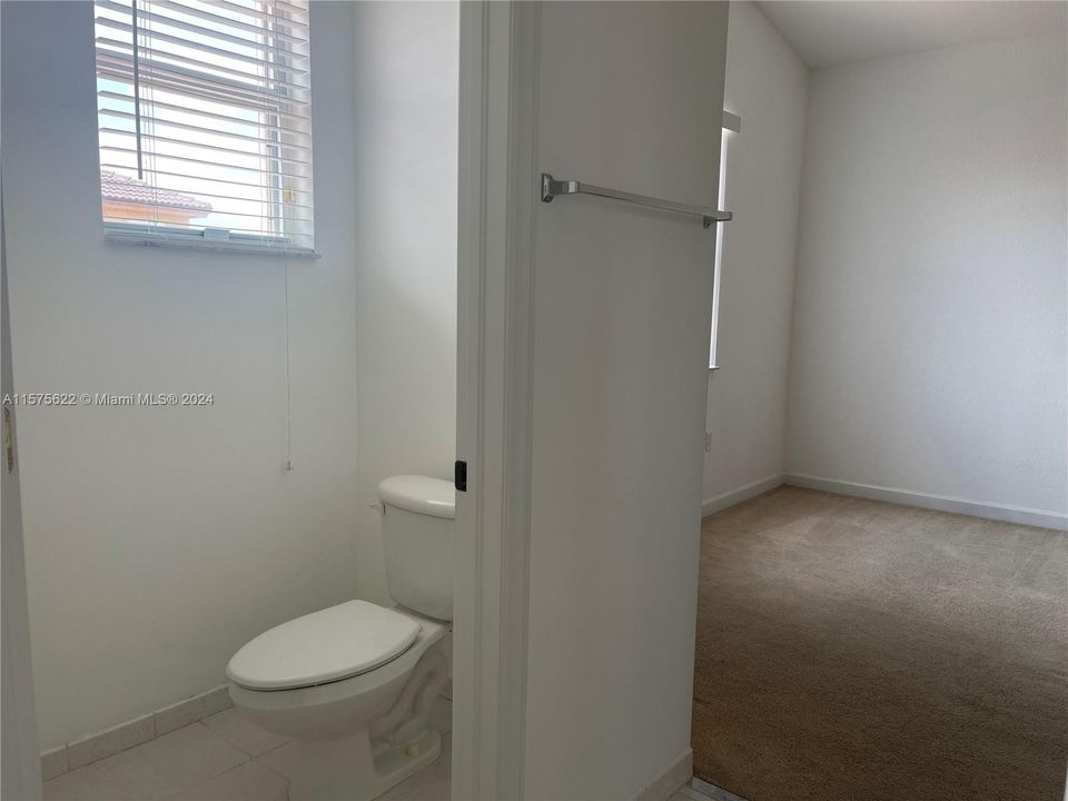 Active With Contract: $3,900 (4 beds, 2 baths, 2176 Square Feet)