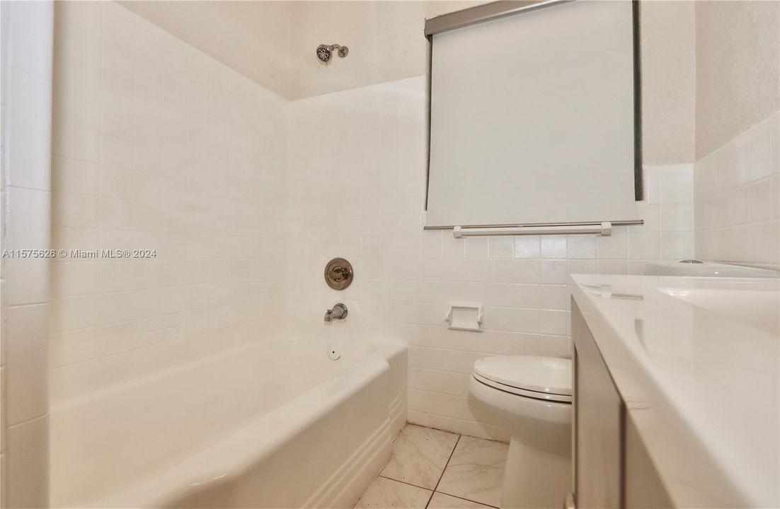 最近租的: $3,600 (4 贝兹, 2 浴室, 1443 平方英尺)