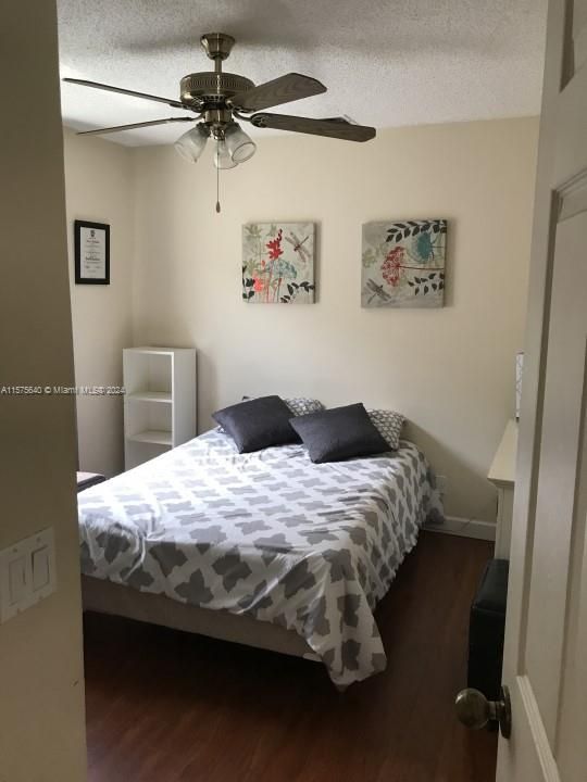 Recently Rented: $4,350 (3 beds, 2 baths, 1420 Square Feet)
