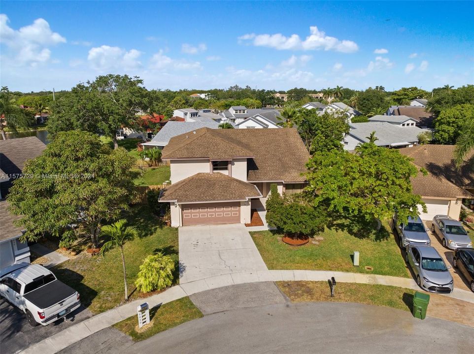 Active With Contract: $630,000 (4 beds, 3 baths, 2325 Square Feet)