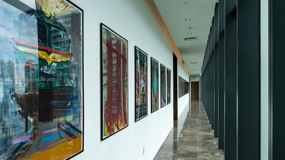 Recently Rented: $5,550 (2 beds, 3 baths, 1198 Square Feet)