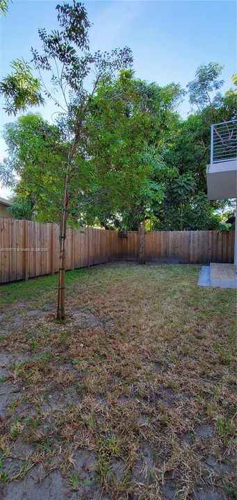 For Rent: $6,550 (3 beds, 3 baths, 1857 Square Feet)