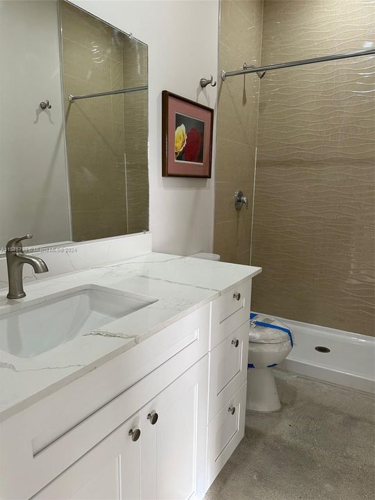 Недавно арендовано: $2,200 (1 спален, 1 ванн, 1200 Квадратных фут)