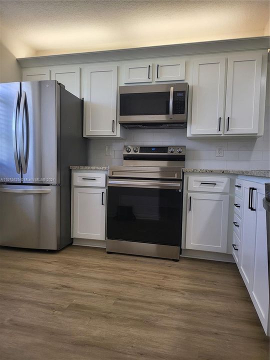 For Rent: $2,100 (2 beds, 2 baths, 1442 Square Feet)