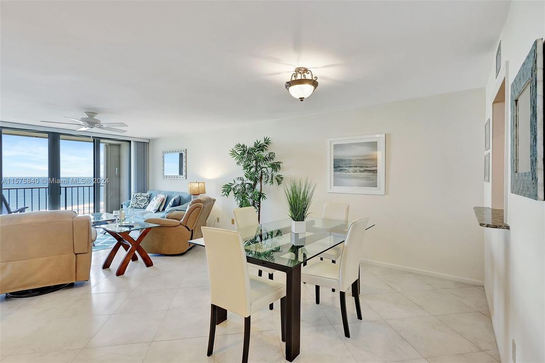 For Sale: $499,000 (2 beds, 2 baths, 1251 Square Feet)