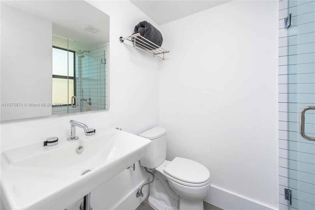Active With Contract: $4,200 (2 beds, 2 baths, 774 Square Feet)