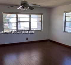 For Sale: $135,000 (1 beds, 1 baths, 702 Square Feet)