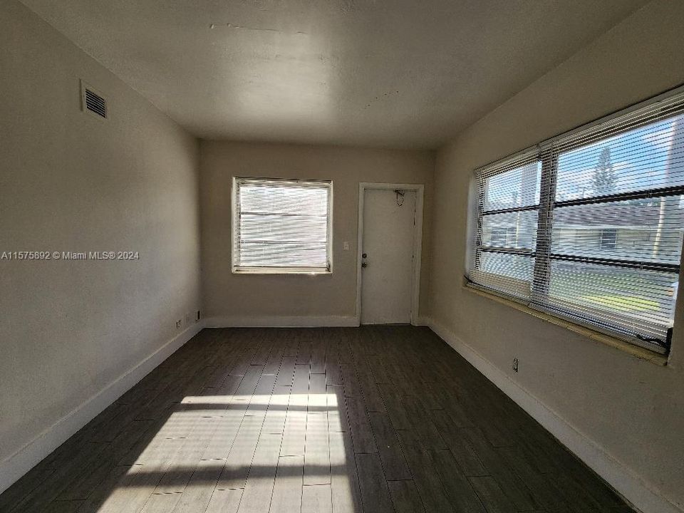 For Rent: $1,500 (1 beds, 1 baths, 0 Square Feet)
