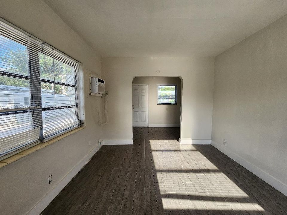 For Rent: $1,500 (1 beds, 1 baths, 0 Square Feet)