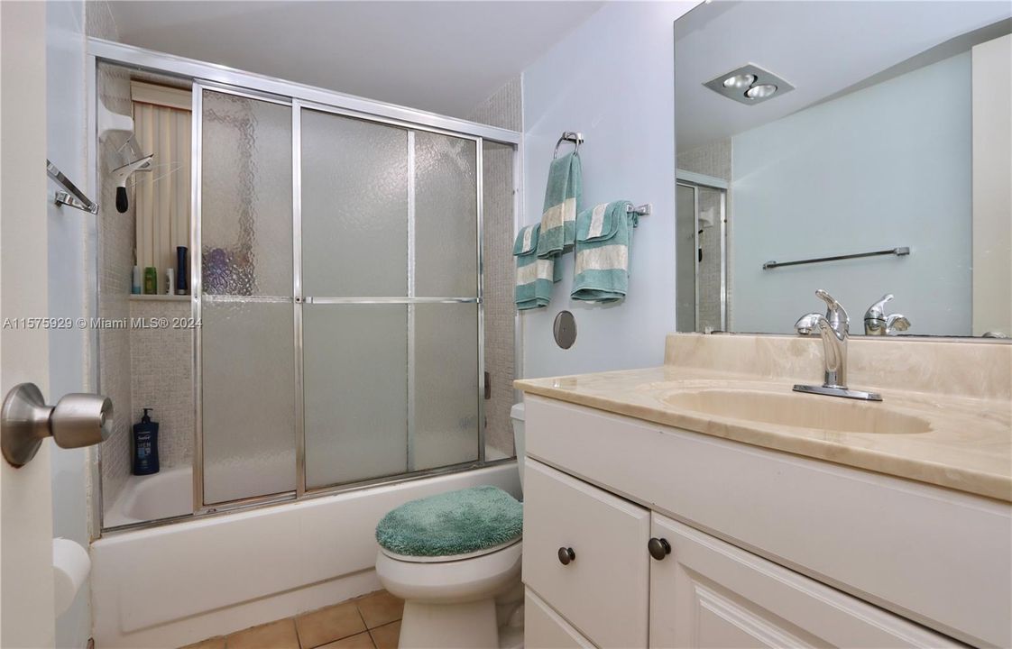 For Sale: $359,900 (3 beds, 2 baths, 1380 Square Feet)