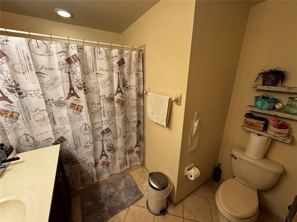 出租: $2,900 (3 贝兹, 2 浴室, 1207 平方英尺)