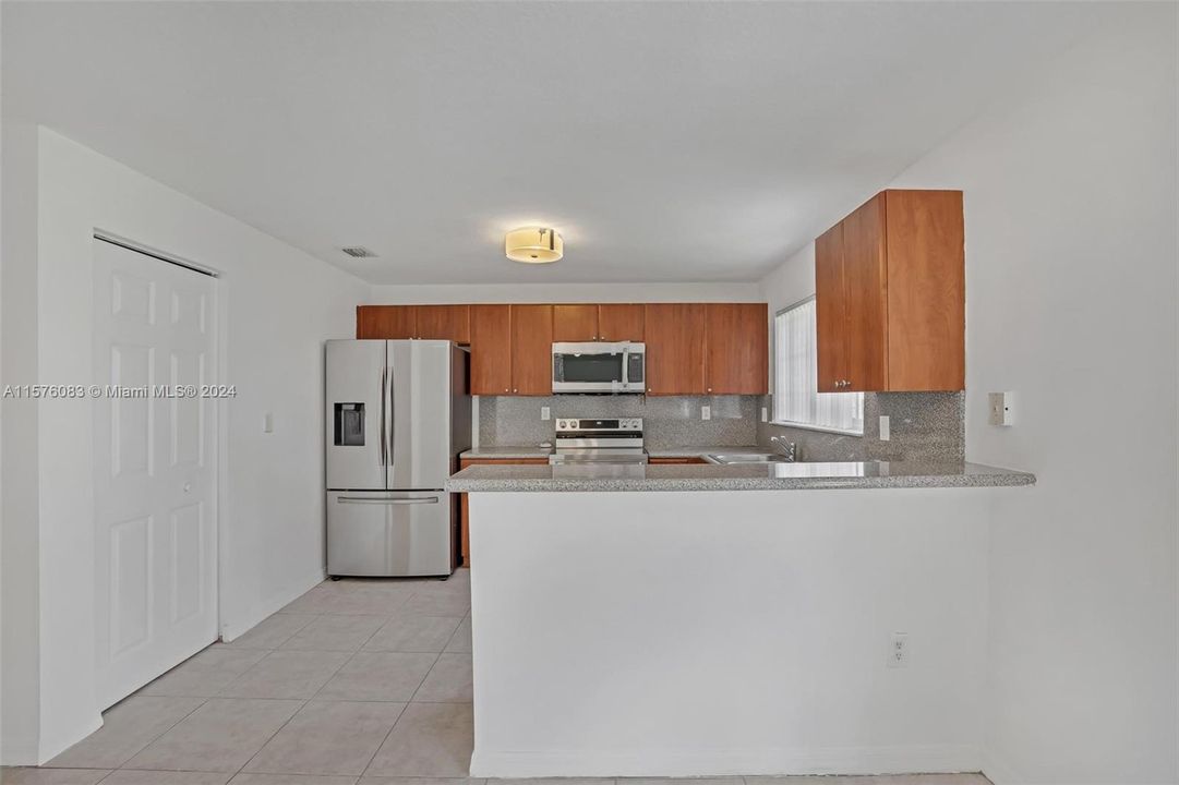 Active With Contract: $360,000 (3 beds, 2 baths, 1676 Square Feet)
