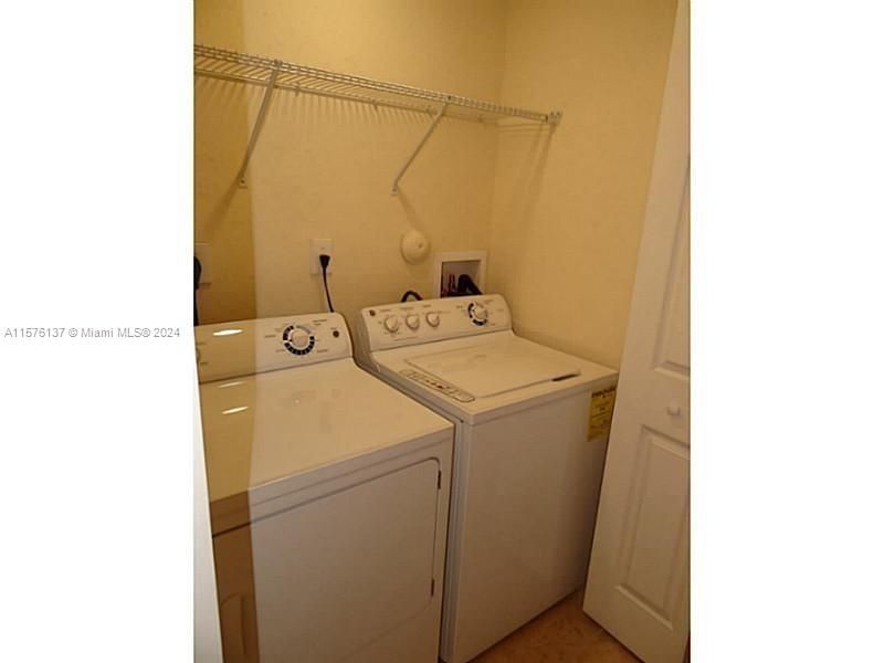 For Rent: $2,950 (3 beds, 2 baths, 0 Square Feet)