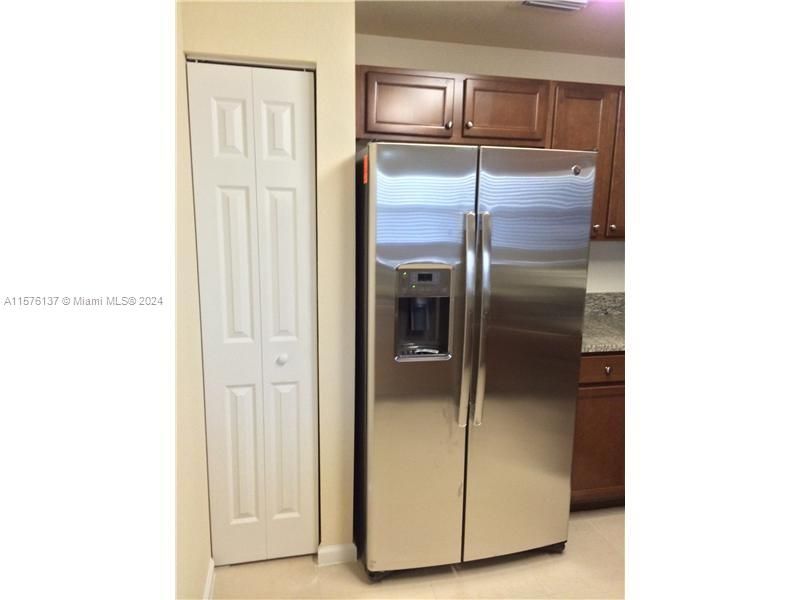For Rent: $2,950 (3 beds, 2 baths, 0 Square Feet)