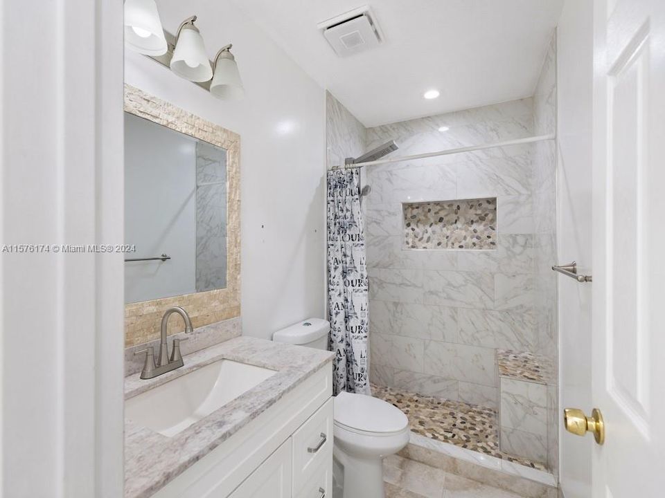 待售: $389,000 (4 贝兹, 2 浴室, 1366 平方英尺)
