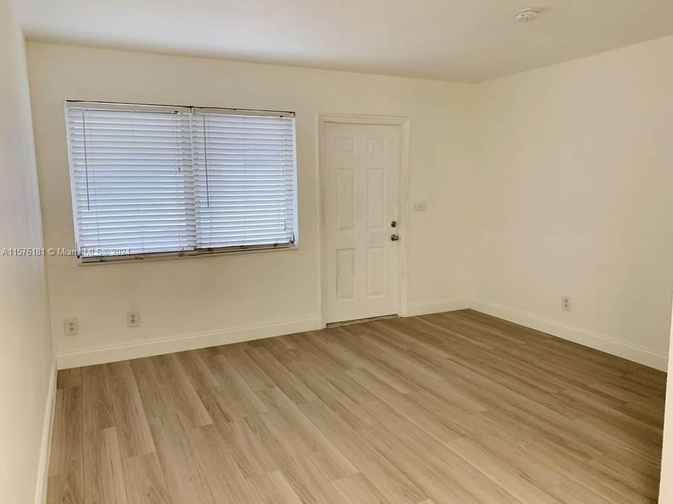 For Rent: $1,750 (1 beds, 1 baths, 530 Square Feet)