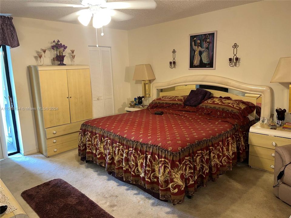 For Sale: $160,000 (2 beds, 2 baths, 1390 Square Feet)