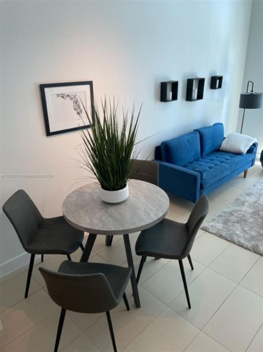 Recently Sold: $485,000 (1 beds, 1 baths, 785 Square Feet)