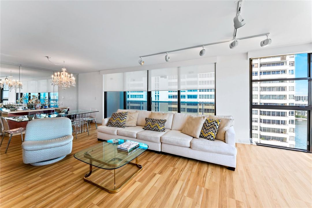 For Sale: $1,650,000 (2 beds, 2 baths, 1837 Square Feet)