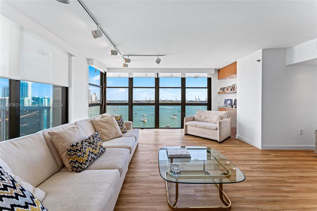 For Sale: $1,650,000 (2 beds, 2 baths, 1837 Square Feet)