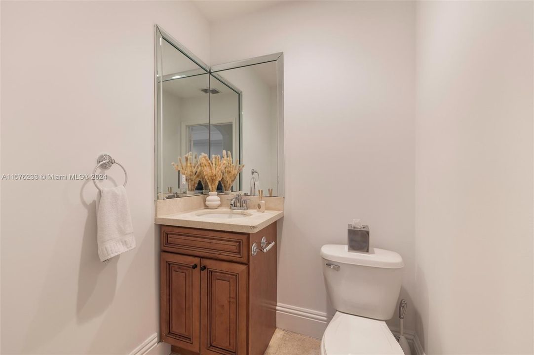 Active With Contract: $1,450,000 (3 beds, 2 baths, 2130 Square Feet)